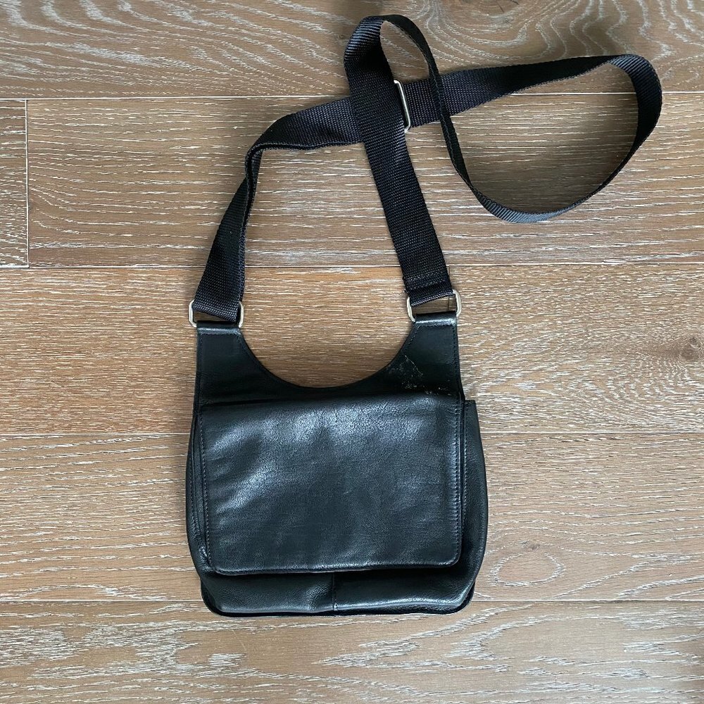 Vintage Ann Taylor Loft Crossbody Handbag | Black